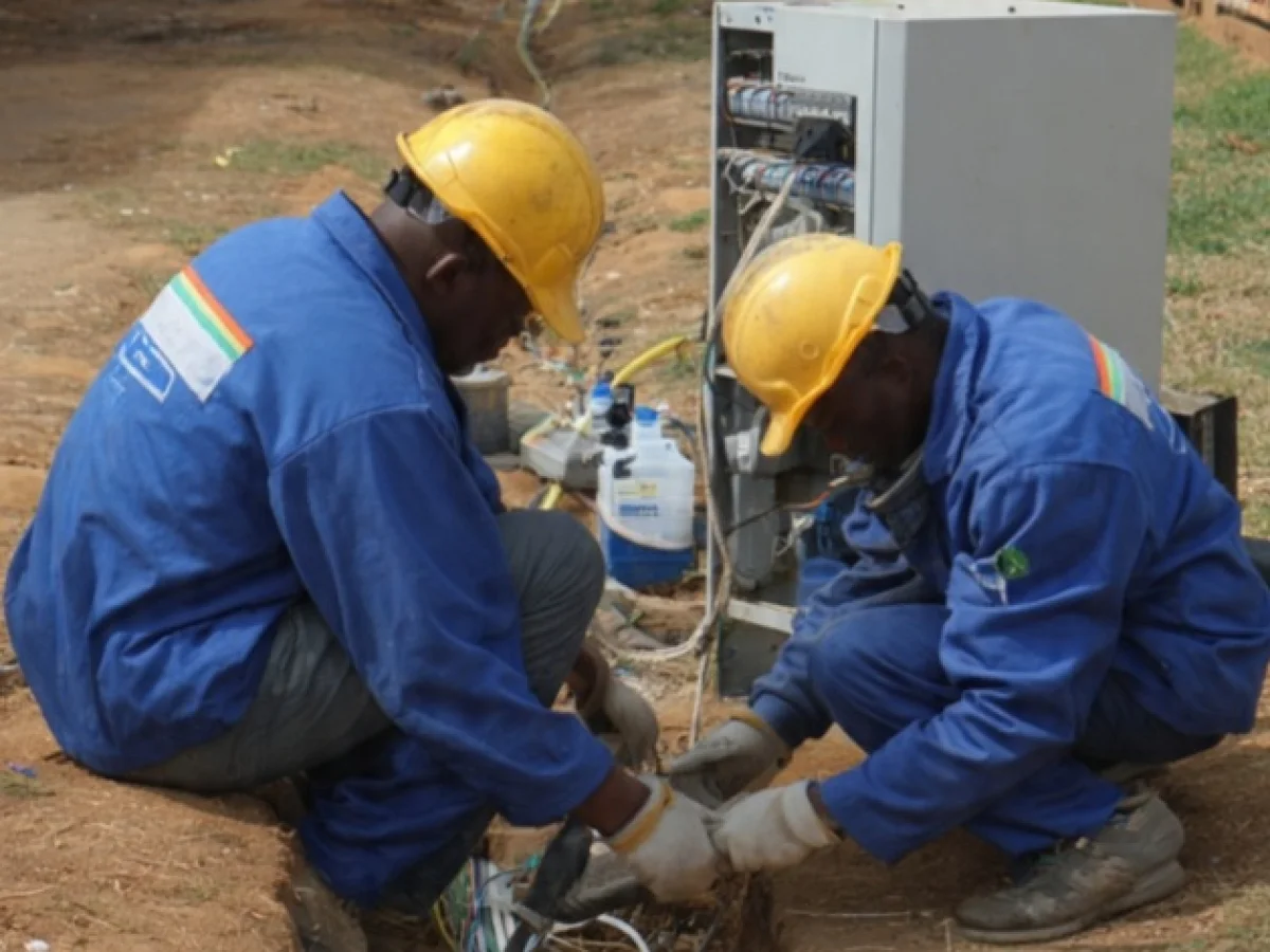 Install optic fibre